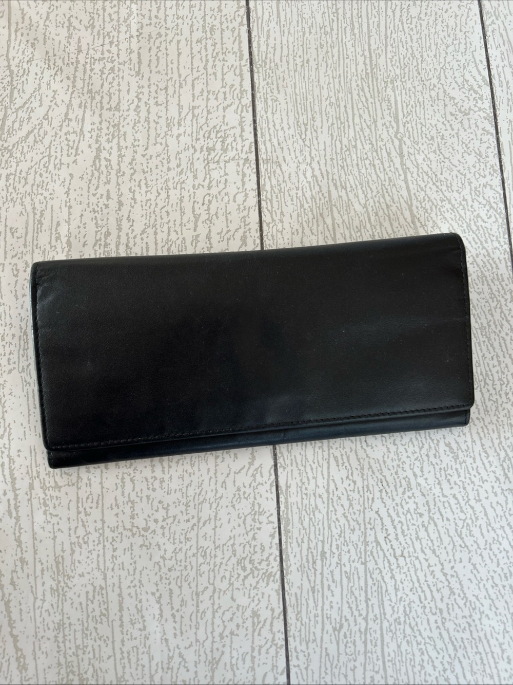Barney’s New York Wallet Black Leather Long Folded Card Holder Style EUC